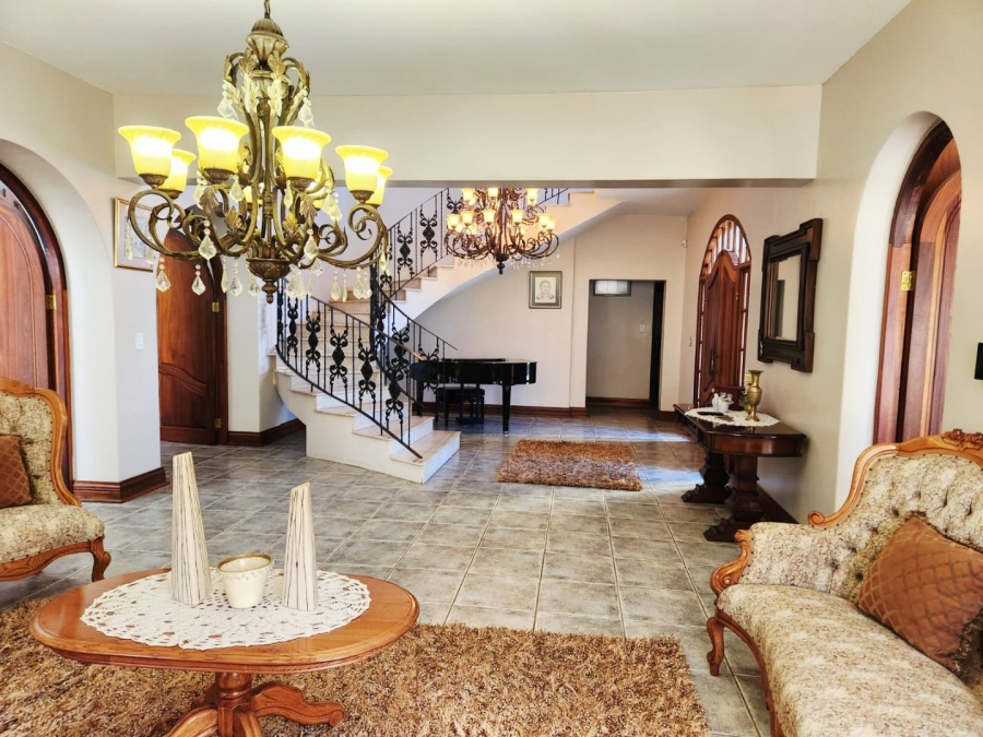 4 Bedroom Property for Sale in Wilkoppies North West